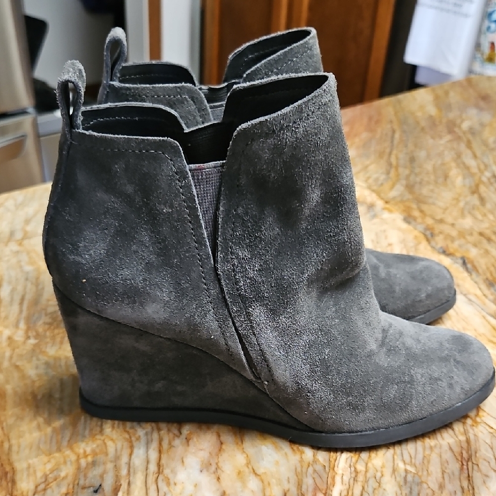 DOLCE VITA Gray Suede Wedge Ankle Boots - 7.5